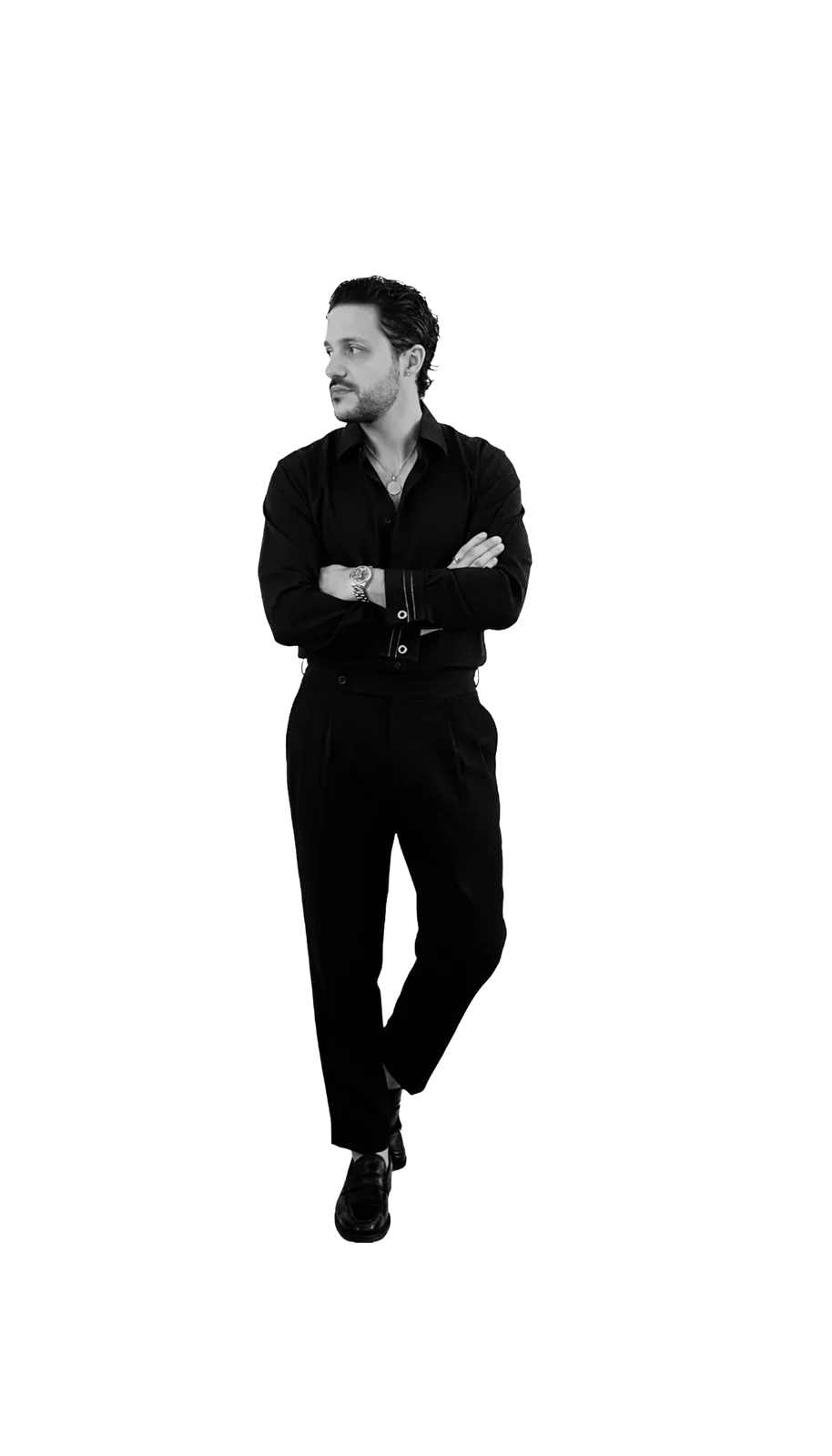 Retrato de cuerpo entero de Gabriel Hidalgo vestido de negro